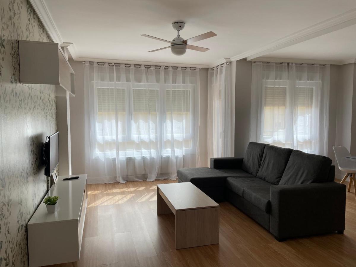 Apartamento Cuatro Estaciones Calahorra Kültér fotó