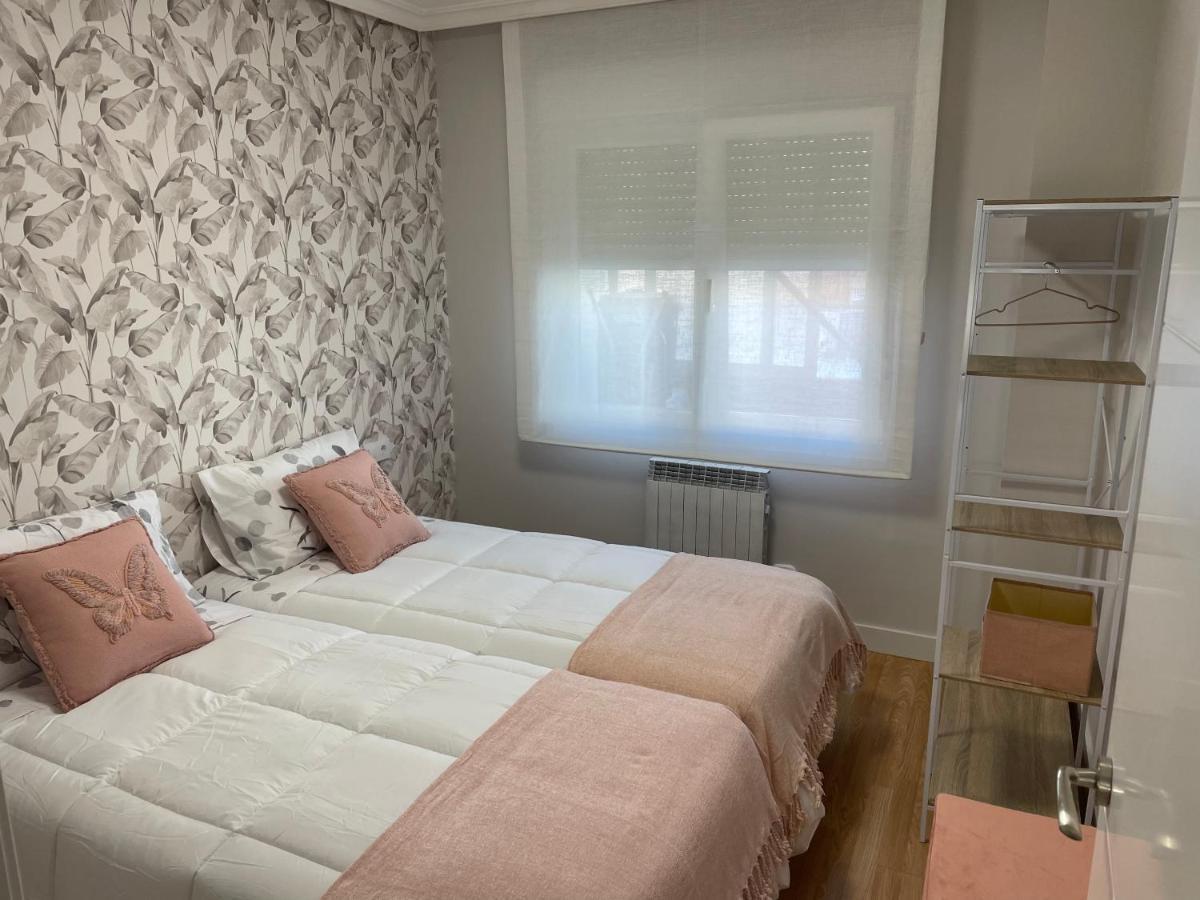 Apartamento Cuatro Estaciones Calahorra Kültér fotó
